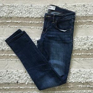 Hollister Super Skinny Jeans (Low-Rise)